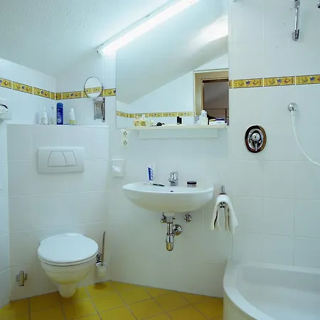 Haus Wallis 3*